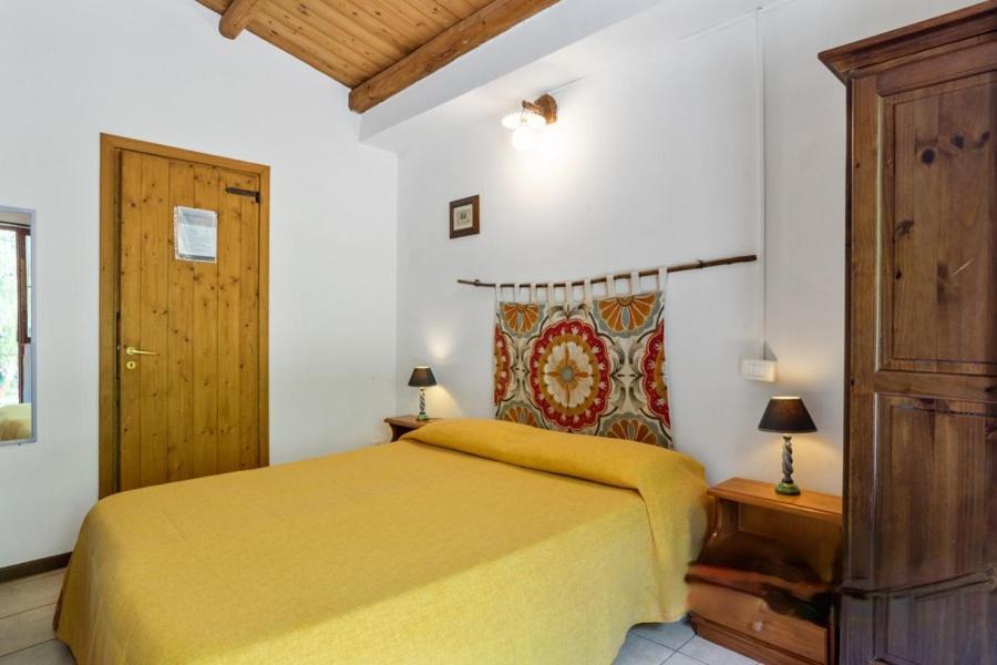 Agriturismo Terra Di Pace Noto Bagian luar foto