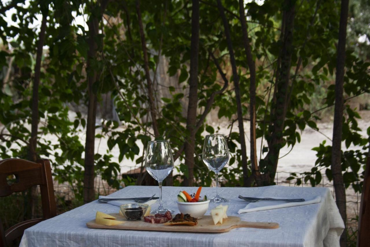 Agriturismo Terra Di Pace Noto Bagian luar foto
