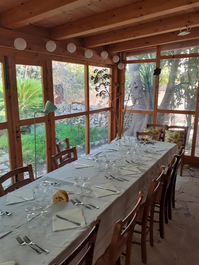 Agriturismo Terra Di Pace Noto Bagian luar foto