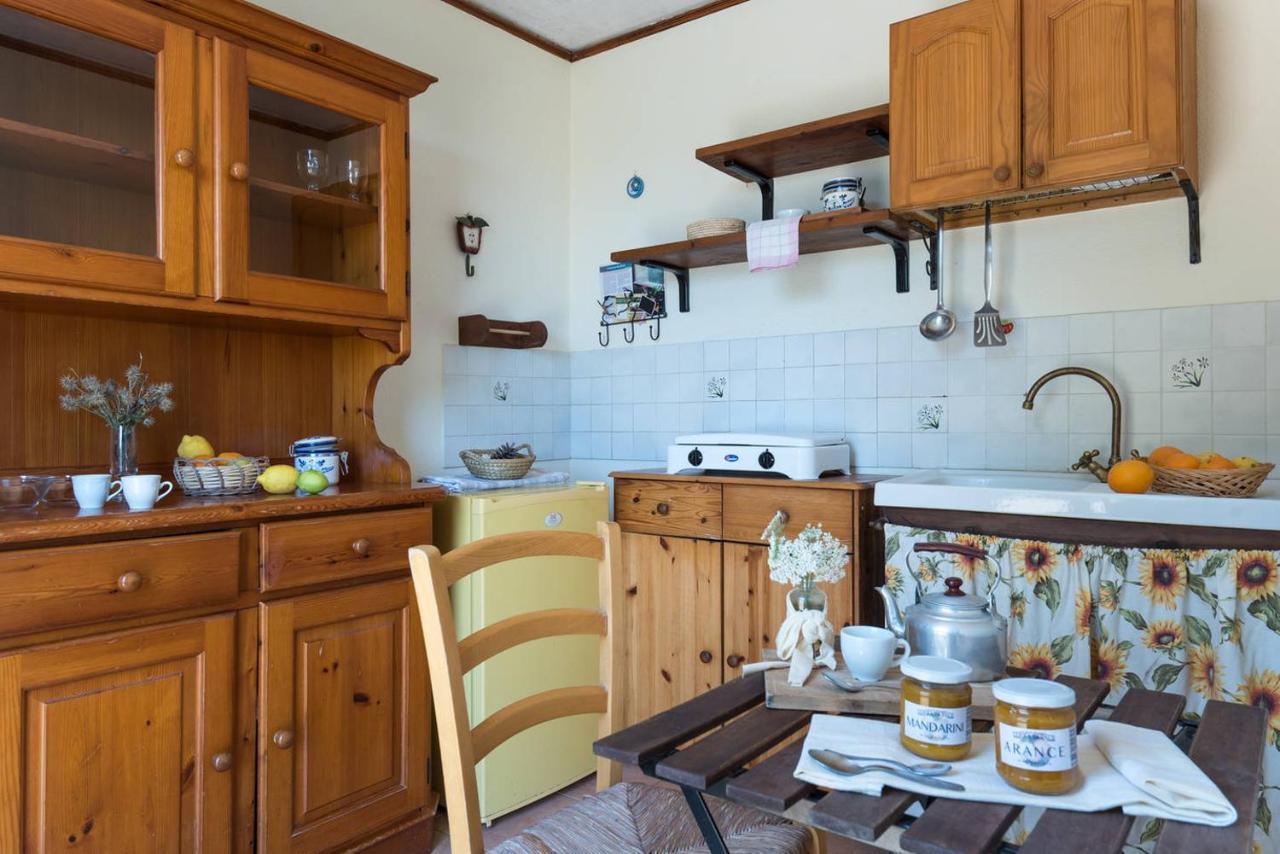 Agriturismo Terra Di Pace Noto Bagian luar foto