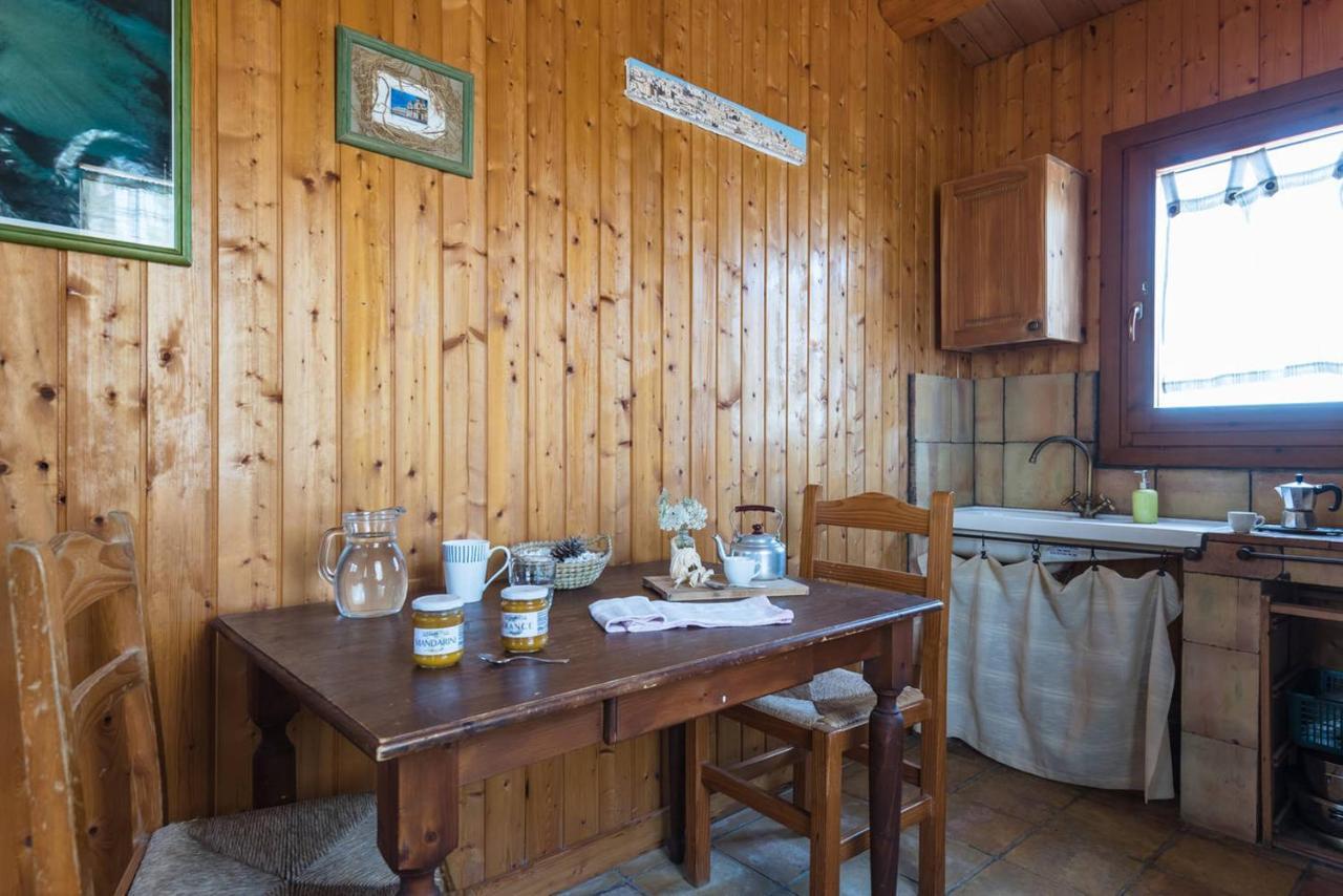 Agriturismo Terra Di Pace Noto Bagian luar foto