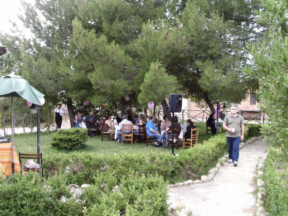 Agriturismo Terra Di Pace Noto Bagian luar foto